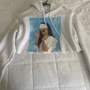 Aaliyah hoodie cropped